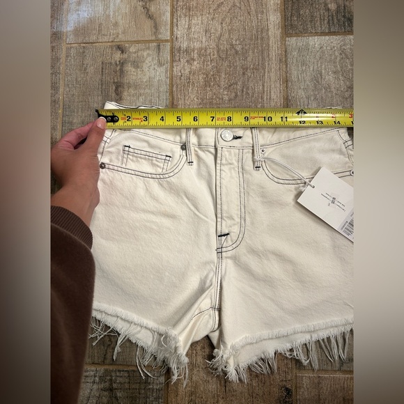NWT New Frame Denim Le Brigette Shorts- Chalked - Picture 9 of 11